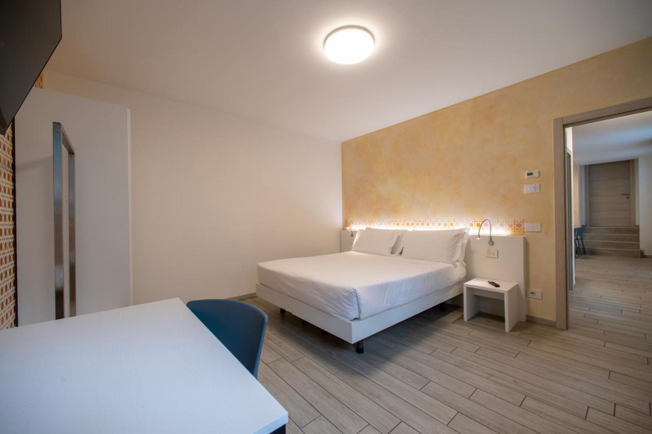 Cityu - Grazioli 27 Trento Centro Con Parcheggio Privato Gratuito Екстер'єр фото