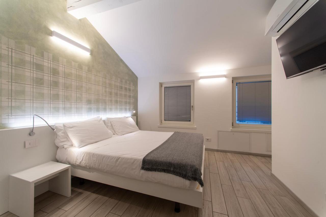 Cityu - Grazioli 27 Trento Centro Con Parcheggio Privato Gratuito Екстер'єр фото