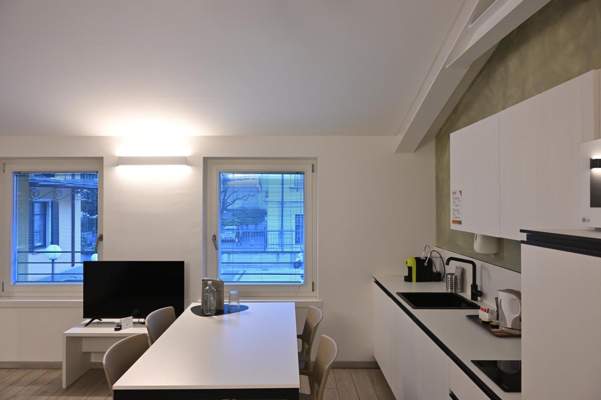 Cityu - Grazioli 27 Trento Centro Con Parcheggio Privato Gratuito Екстер'єр фото